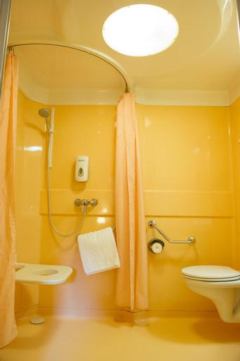 Bathroom 3