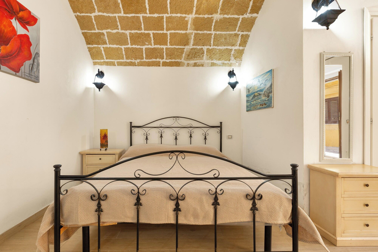 Bedroom 2, 3928 Appartamento Levante by Barbarhouse, Lecce
