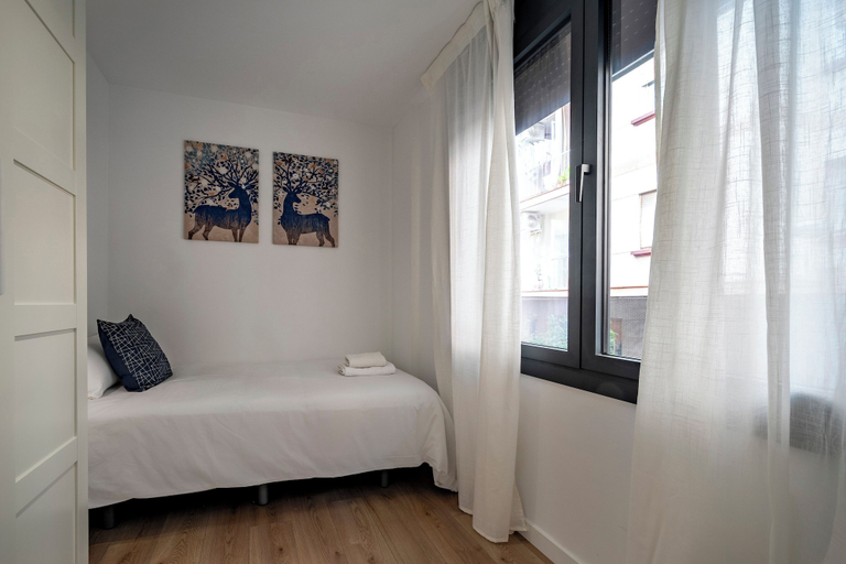 Bedroom 3, Habitat Apartments Teatre, Barcelona