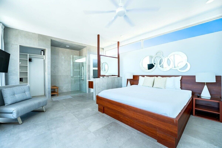 Bedroom 3, Luxury 3bdr Villa, Oceanview, Hotel Amenities v4