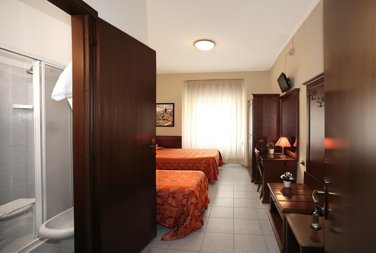 Bedroom 9