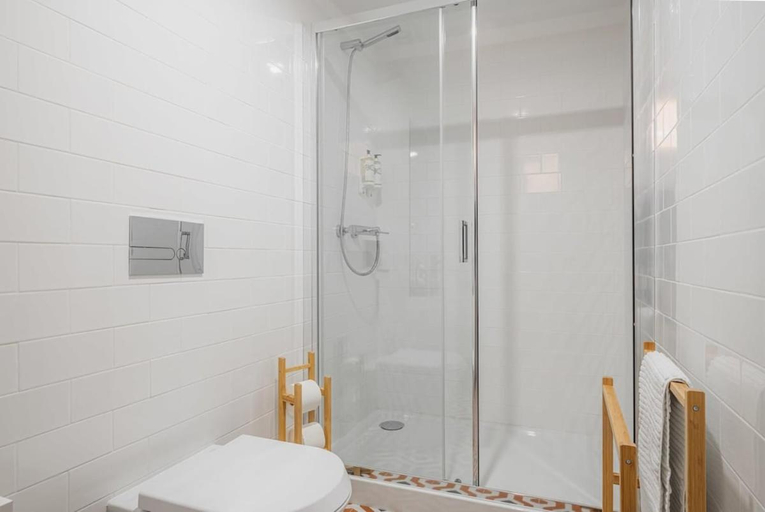 Bathroom 2, Oporto Artist´s Loft, Porto