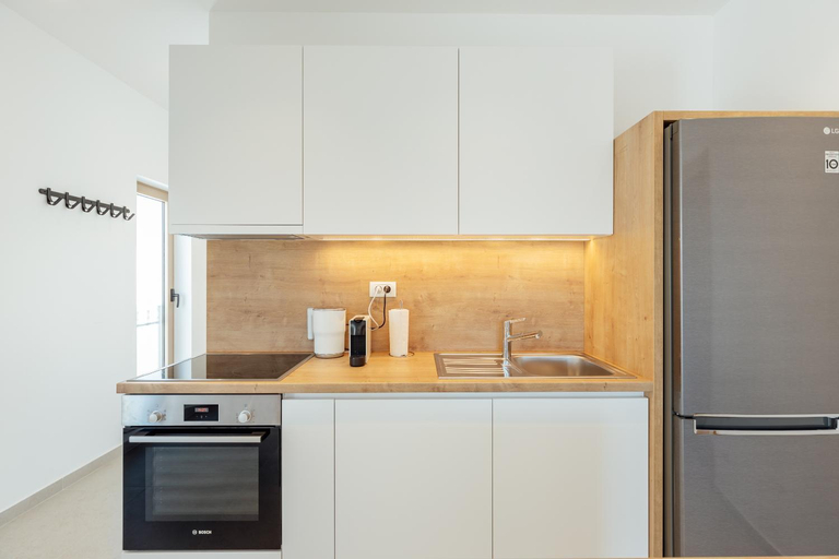 3, Boka Apartment 6