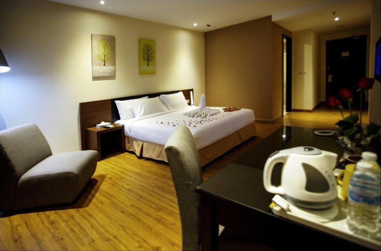 Bedroom 6