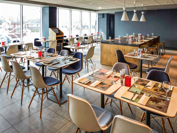 Food & Drinks 4, ibis London Heathrow Airport, London