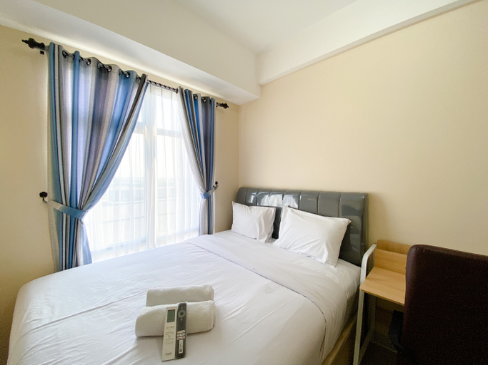 Bedroom 1, Comfortable and Homey 1BR Vasanta Innopark Apartment By Travelio, Cikarang