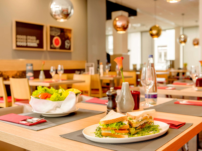 Food & Drinks 5, ibis Munich City South, München