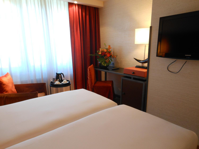 Bedroom 15