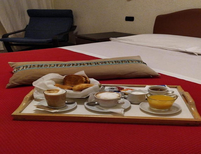 Food & Drinks 5, Hotel Croce Di Malta, Rome