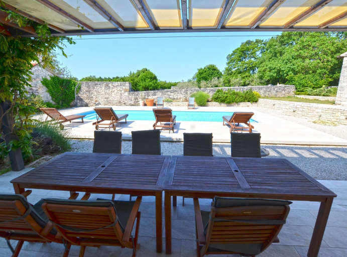 Food & Drinks, Majestic Rustical Kanfanar Villa With Pool, Kanfanar