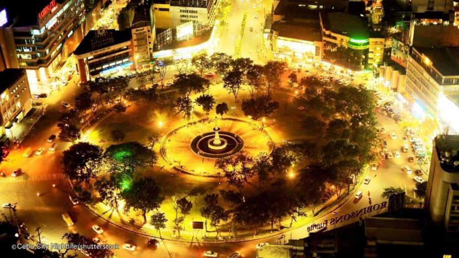 Others 2, Horizon 101 A10 Shortwalk Robinson's Mall + Free Wifi+ Netflix, Cebu City