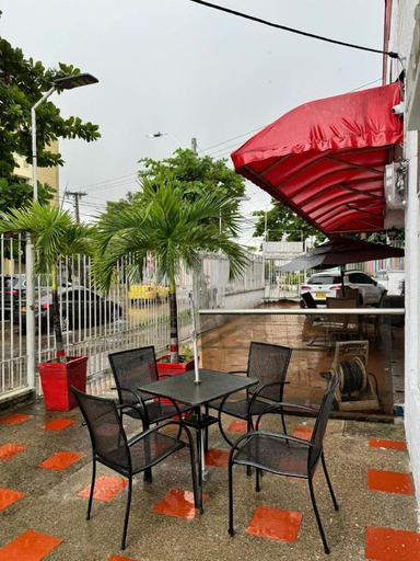 Food & Drinks, SGH MADELEINE INN, Barranquilla