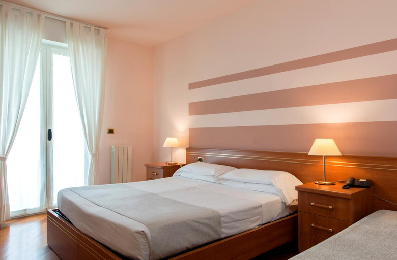 Bedroom 16