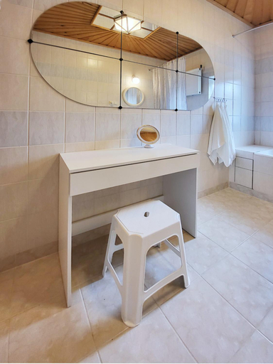 Bathroom 2, HUSARSKA 60, Warsaw