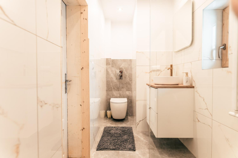 Bathroom 3, Chata nad Potokiem 33, Tatra