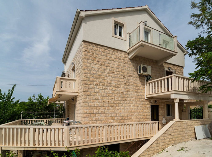Exterior & Views 2, Apartments Sunshine Sutivan, Sutivan