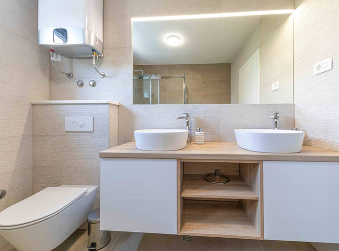 Bathroom 3, Expansive Retreat With Private Pool & Bbq, Near the Beach, Kaštela