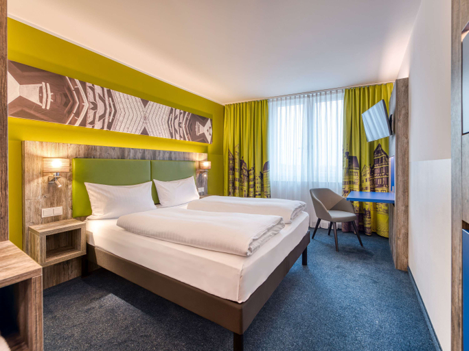 Bedroom 4, ibis Styles Tuebingen, Tübingen