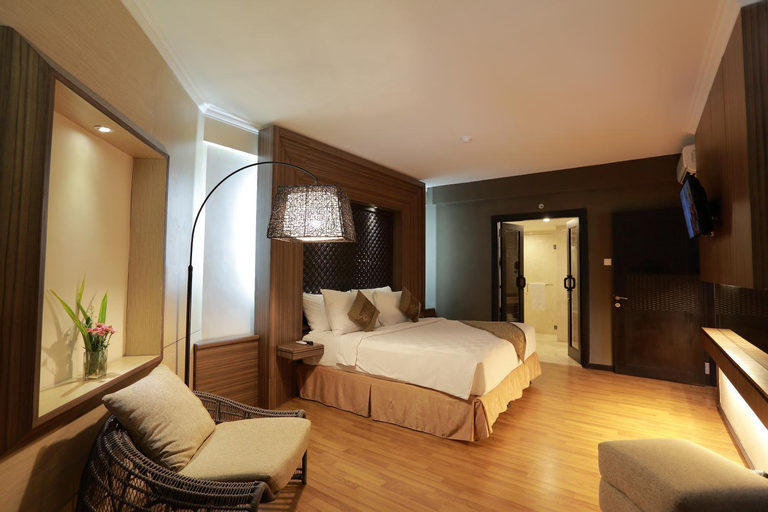 Bedroom 12