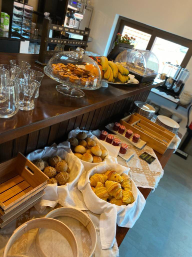 Food & Drinks 5, Behappy Lodge & Brunch, Ovar