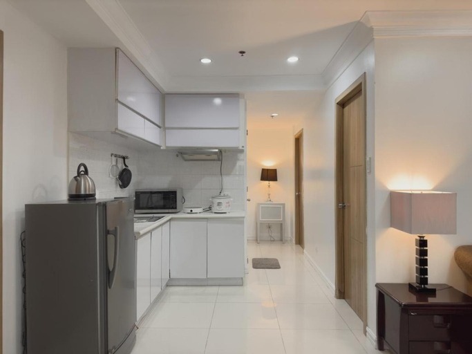 Dining Room 9