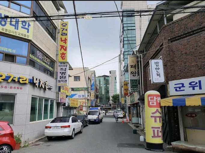 Others 3, Cozy Place near Kyeongbuk university, Buk