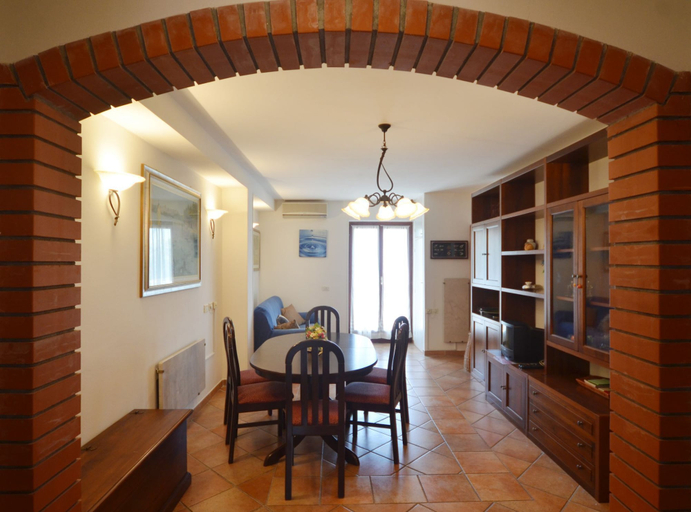 Others 3, Spacious Rovinj Apartment With Balcony and Sea View, Rovinj