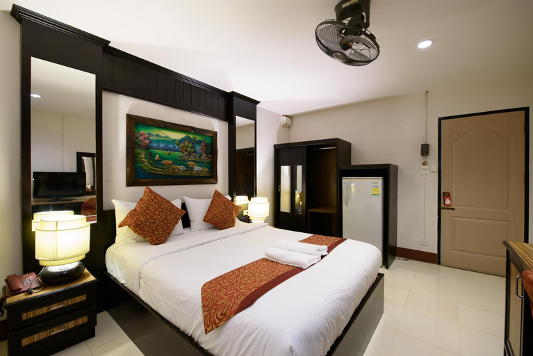 Bedroom 6