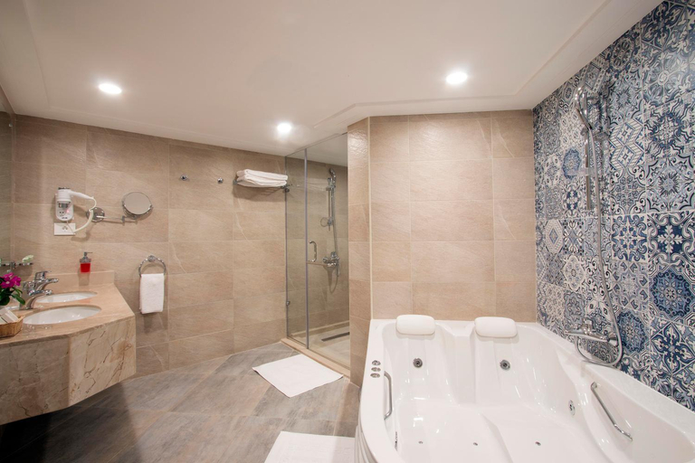 Bathroom 5, Swiss Inn Resort Dahab, Sant Katrin