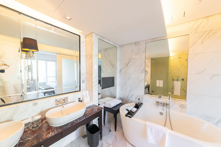 Bathroom 4