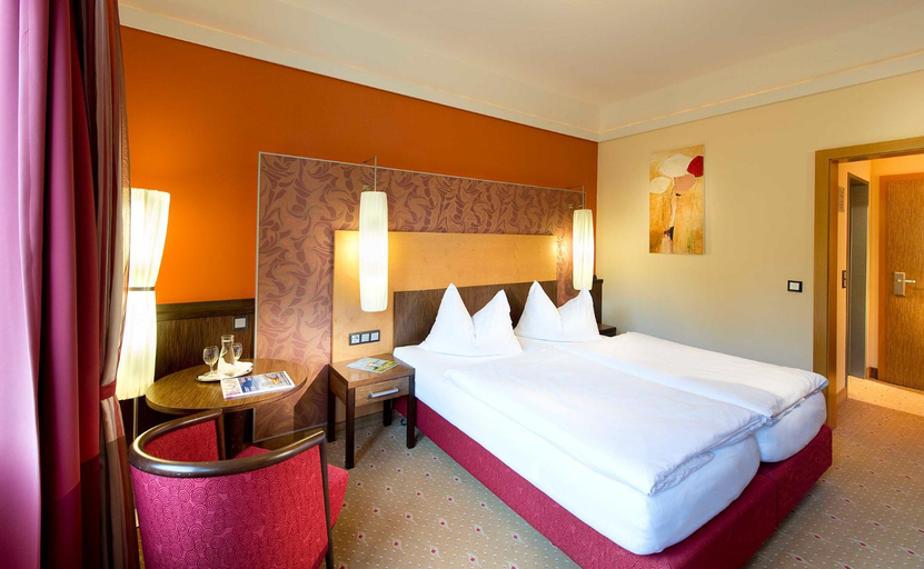 Others 5, Hotel Miraverde, Steyr Land