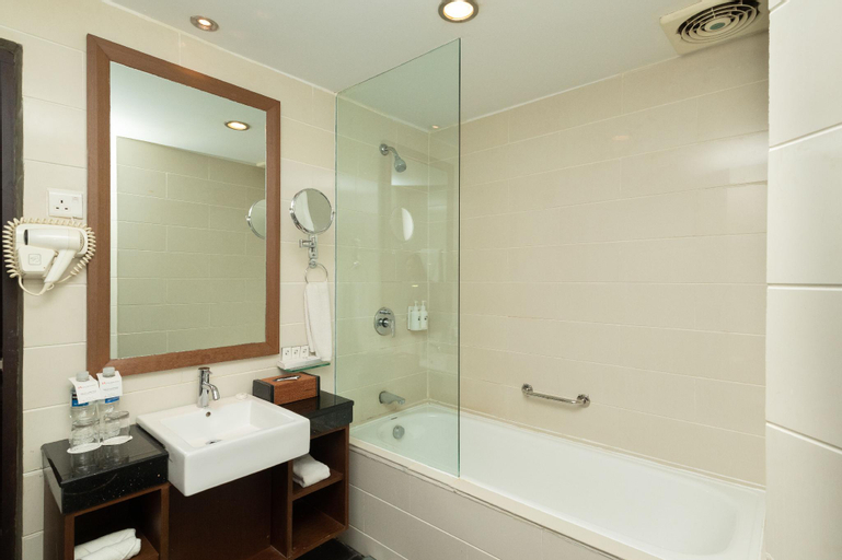 Bathroom 17