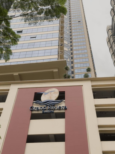 Exterior 11