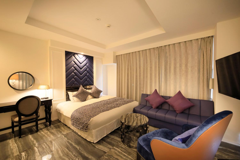 Bedroom 12