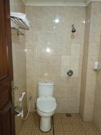 Bedroom 4, Topstar Hotel, Blora