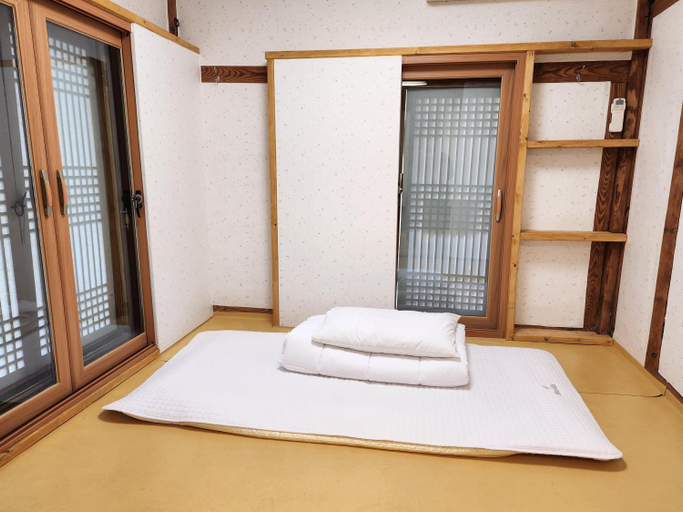 Bedroom, Wolamjae, Gyeongju
