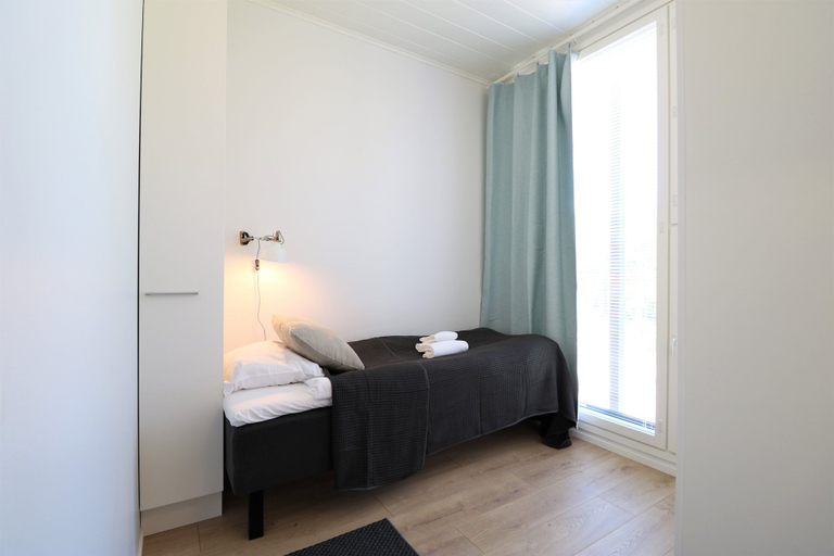 Bedroom 2, Forenom Serviced Apartments Kirkkonummi, Uusimaa