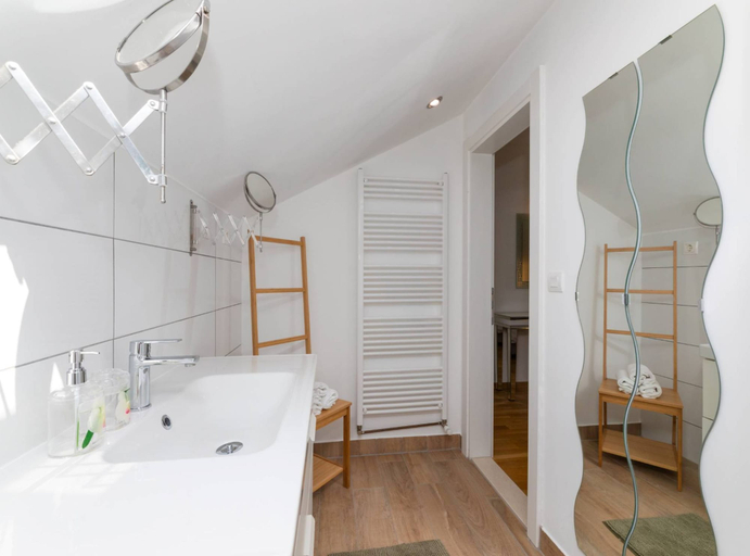 Bathroom 3, Spectacular Bol Island Sea View Villa With Pool, Bol