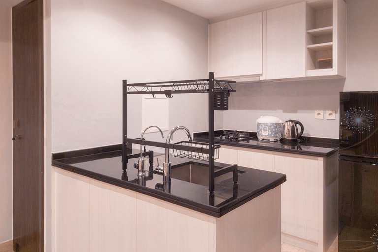 Others 4, Modern Look and Comfy 1BR Apartment Branz BSD City By Travelio, Tangerang Selatan