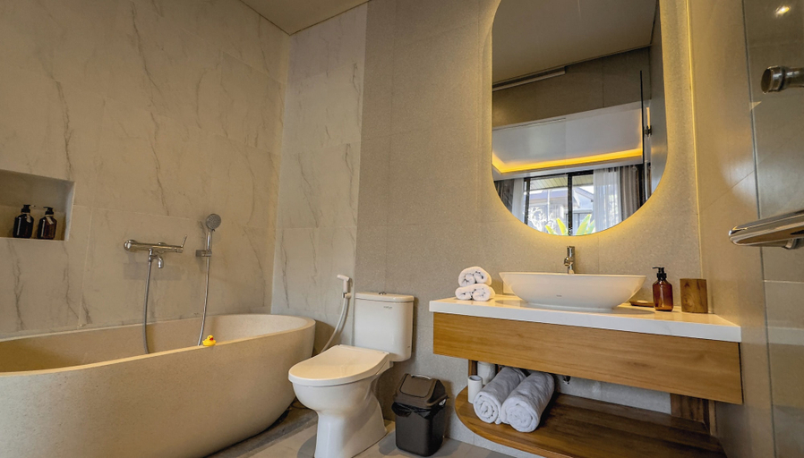 Bathroom 4, Villa Eysteinn, Badung