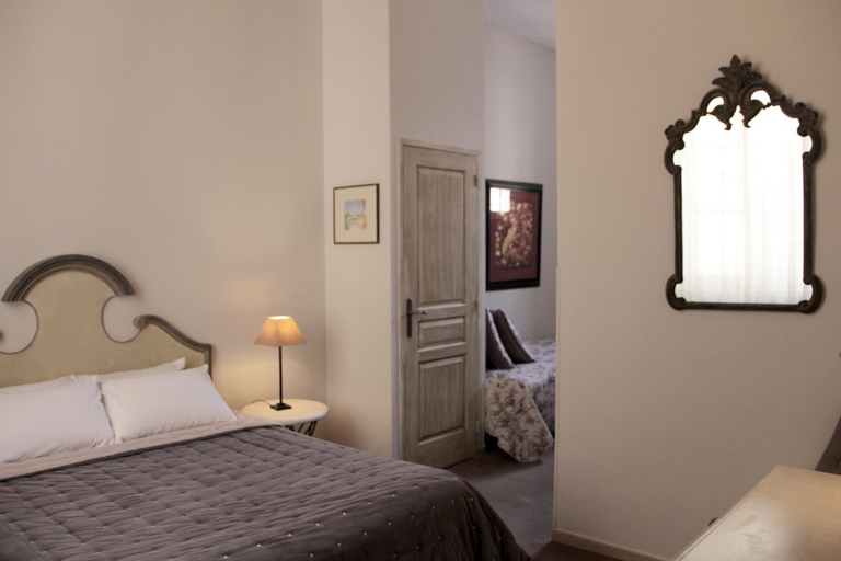 Bedroom 2, Hotel Amphitheatre, Bouches-du-Rhône