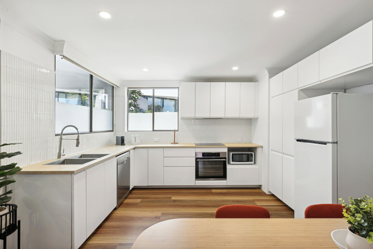 Others 2, Coastal Hideaway on Palm Beach, Gold Coast