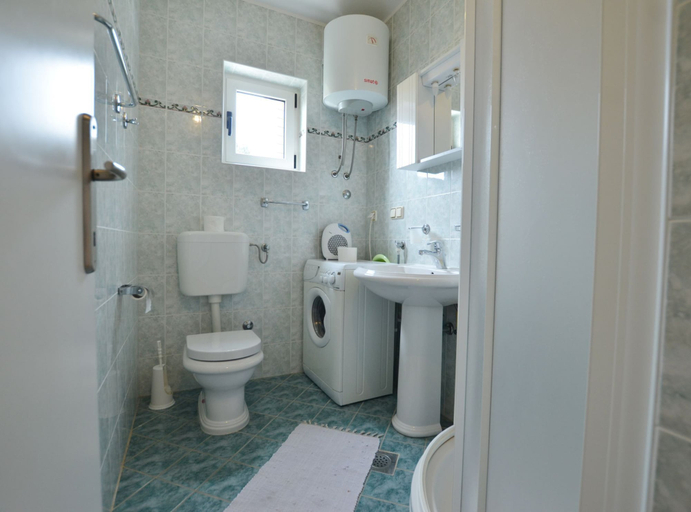 Bathroom 3, Spacious Apartment With Loggia, Rovinj