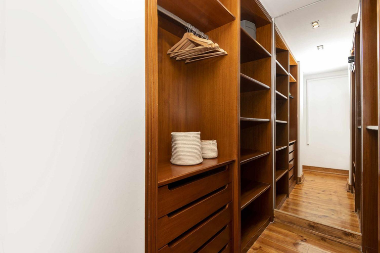 Bedroom 2, Typical Portuguese Apartment in Sao Bento, Lisbon