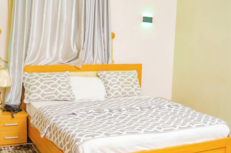 Bedroom 3, Peridot Hotel and Suites, Amuwo Odofin