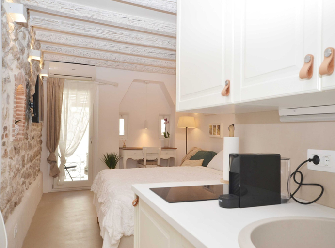 Others 4, Chic and Stylish Old Town Rovinj Apartment, Rovinj