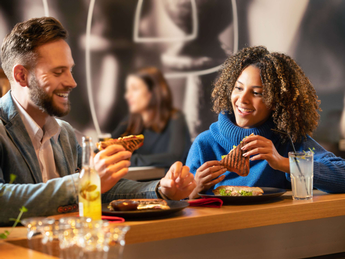 Food & Drinks 8