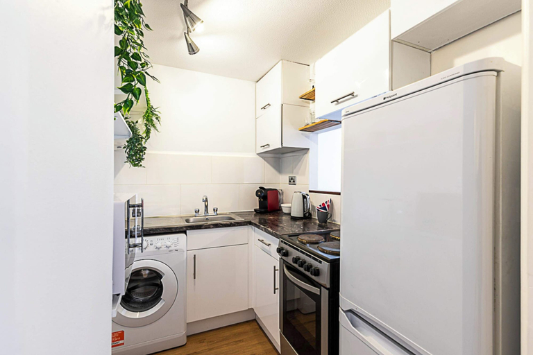 Others 5, Charming One Bedroom Flat in Rotherhithe, London