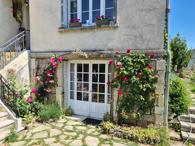 Others 5, VILLA PIERRE, Gers
