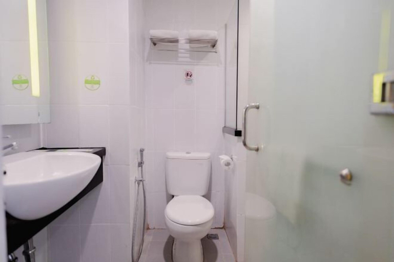 Bathroom 24
